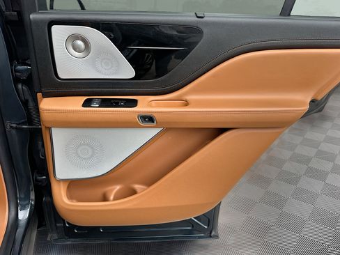 Used 2023 Lincoln Aviator Black Label Grand Touring w/ Class IV Trailer Tow Package image 34