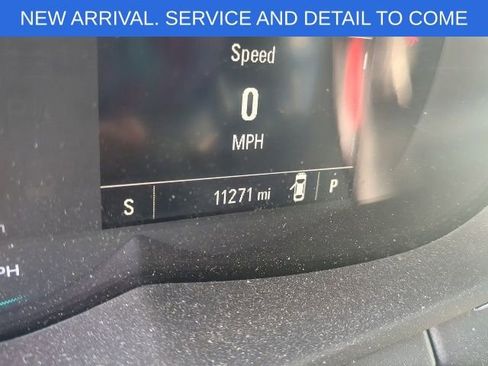 Certified 2022 Chevrolet Trax LT w/ Driver Confidence Package AWD/4WD image 2