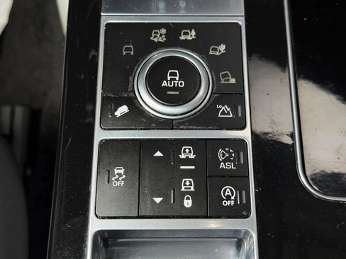 Used 2014 Land Rover Range Rover Long Wheelbase Autobiography AWD/4WD image 38