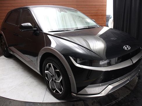 Used 2024 Hyundai Ioniq 5 Limited image 14