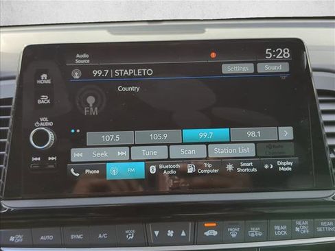 Used 2026 Honda Odyssey EX-L image 13