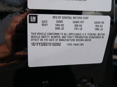 Used 2001 Chevrolet Corvette Convertible w/ Preferred Equipment Group1 image 19