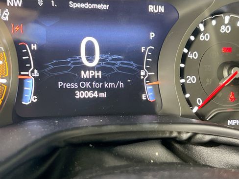 Used 2022 Jeep Compass Latitude AWD/4WD image 12