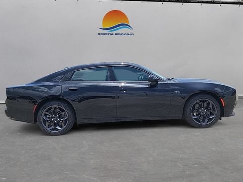 New 2026 Dodge Charger R/T w/ Blacktop Package AWD/4WD image 4