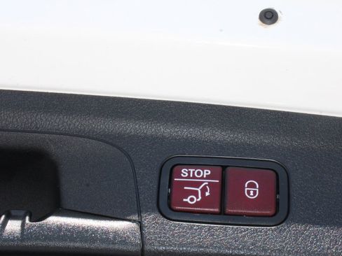 Used 2021 Mercedes-Benz GLE 350 4MATIC image 18