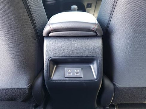 Used 2024 Toyota Corolla SE image 14