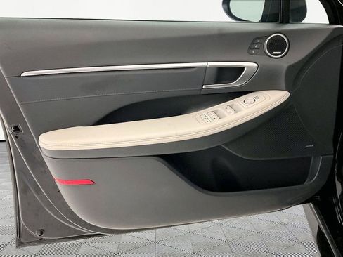 Used 2021 Hyundai Sonata Limited w/ Cargo Package FWD image 17