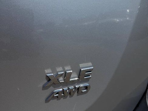Used 2013 Toyota RAV4 XLE AWD/4WD image 41