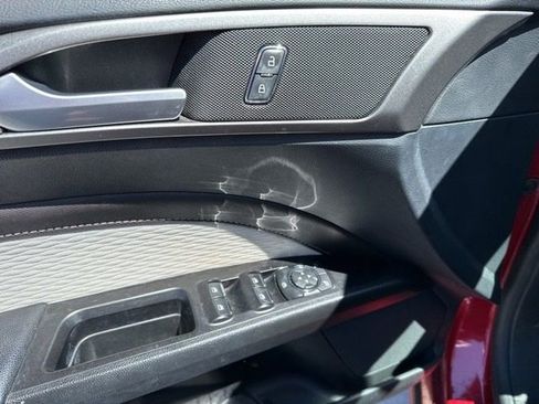 Used 2020 Ford Fusion SE w/ Equipment Group 151A image 4