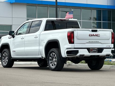 Used 2024 GMC Sierra 1500 AT4 w/ Technology Package AWD/4WD image 6
