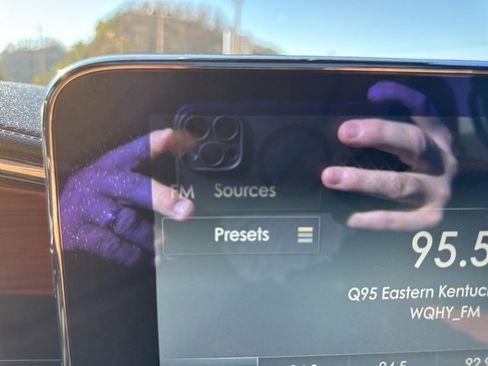 Used 2019 Lincoln Navigator Reserve image 44