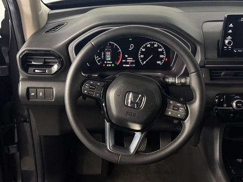 Used 2025 Honda Pilot EX-L image 14