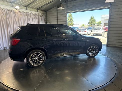 Used 2017 BMW X3 sDrive28i RWD image 4