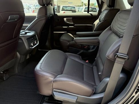 New 2026 Ford Expedition Platinum w/ Platinum Ultimate Package AWD/4WD image 26