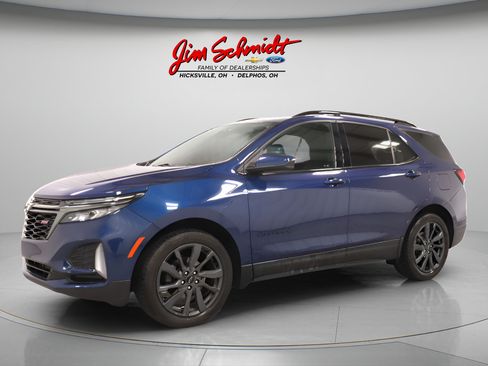 Used 2023 Chevrolet Equinox RS FWD image 2