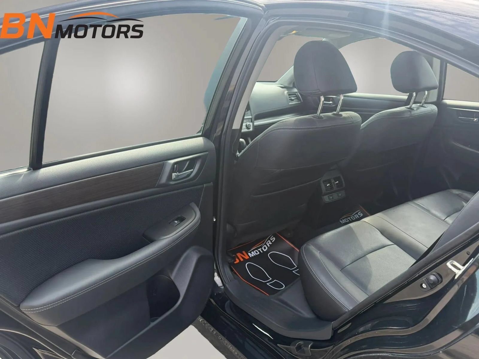 Used 2016 Subaru Legacy 3.6R Limited AWD/4WD image 14