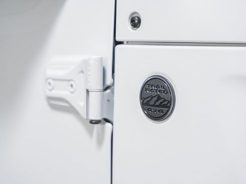 Used 2024 Jeep Wrangler Sport image 14