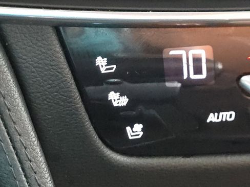 Used 2016 Cadillac CT6 Luxury image 23