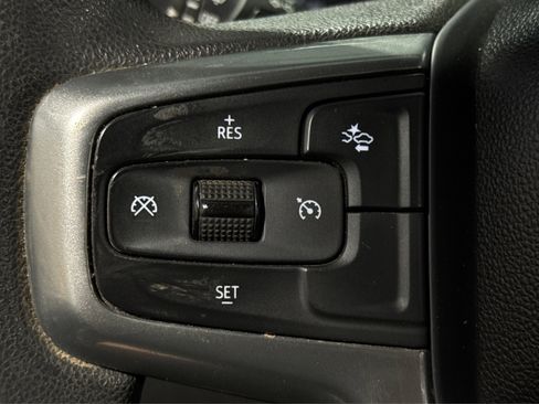 Used 2023 Chevrolet Silverado 2500 Custom w/ Custom Value Package image 25