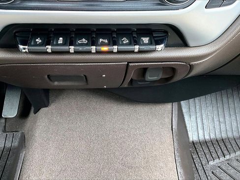 Used 2019 GMC Sierra 3500 SLT w/ Duramax Plus Package image 15