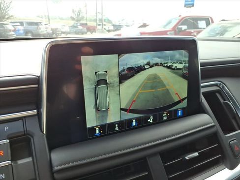 Used 2024 Chevrolet Suburban Z71 w/ Z71 Off-Road Package image 25