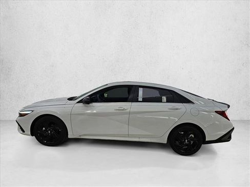 New 2026 Hyundai Elantra SEL Sport FWD image 5