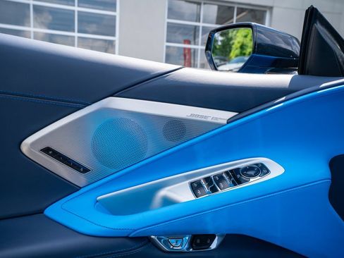 Used 2023 Chevrolet Corvette Stingray Premium Conv RWD image 32