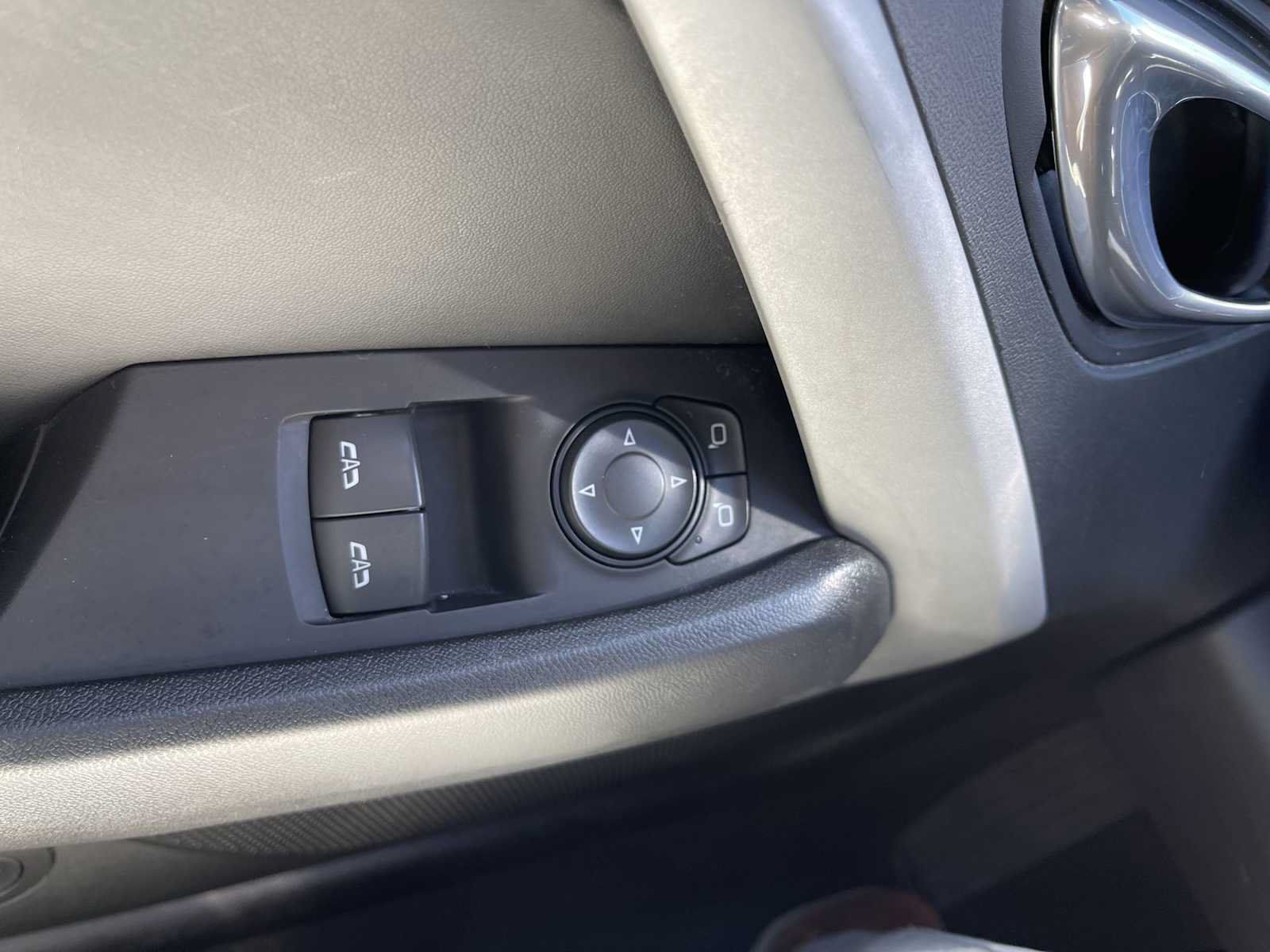Used 2018 Chevrolet Camaro LT RWD image 15