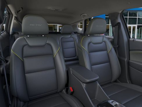 New 2026 Chevrolet Trax ACTIV w/ Driver Confidence Package image 18
