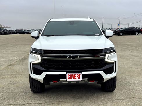 Used 2022 Chevrolet Suburban Z71 image 3