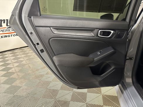 Used 2025 Honda Civic Sport image 19