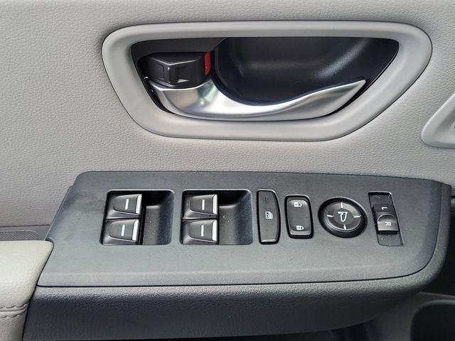 Used 2024 Honda Pilot Touring image 15