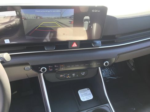 New 2026 Kia Carnival EX image 13