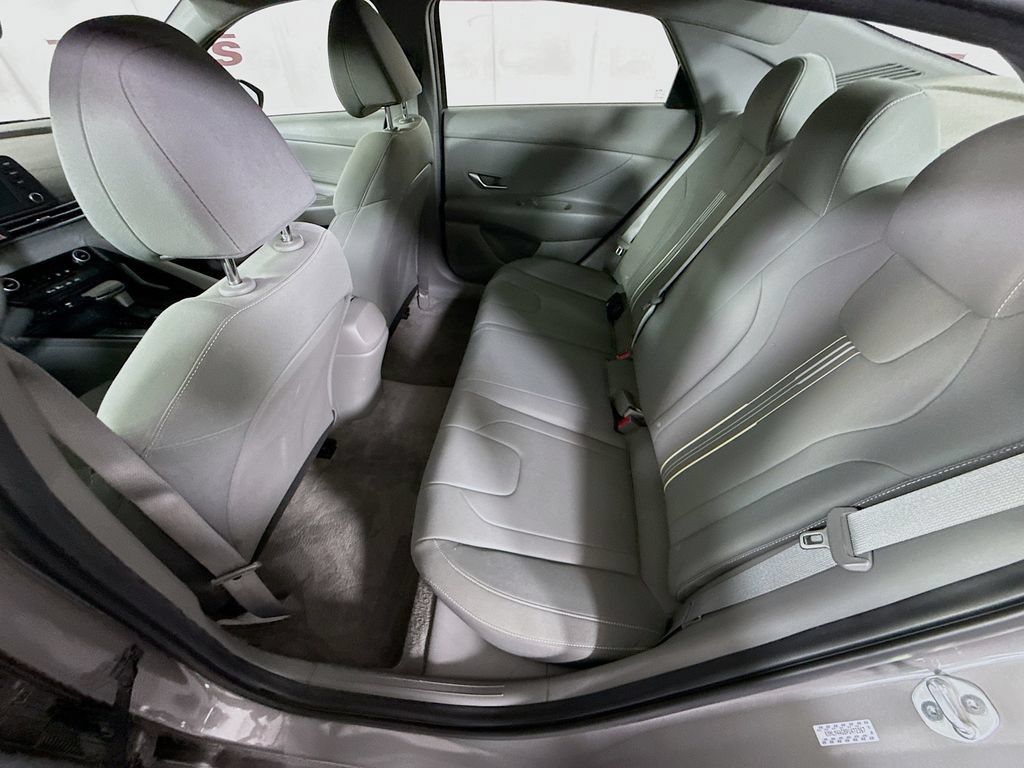 Certified 2023 Hyundai Elantra SEL w/ Cargo Package FWD image 26