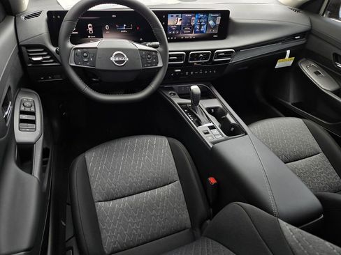 New 2026 Nissan Sentra SV w/ SV Convenience Package FWD image 15