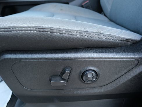 Used 2021 RAM 1500 Big Horn image 24