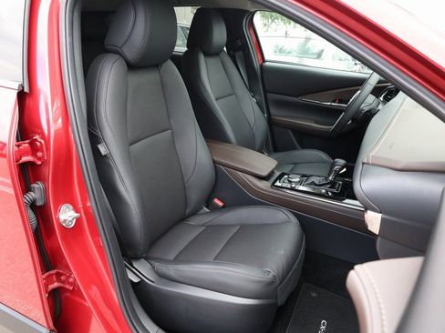 Certified 2025 MAZDA CX-30 AWD 2.5 S w/ Premium Package image 22