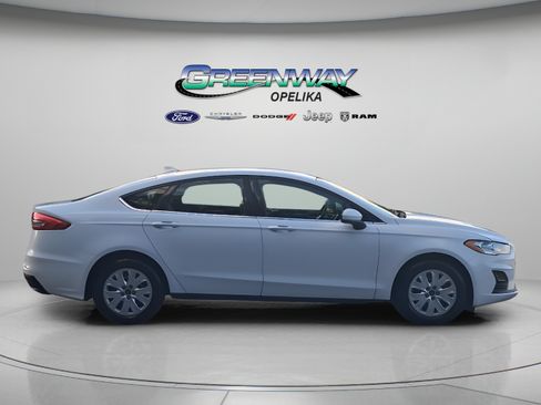 Used 2020 Ford Fusion S FWD image 8