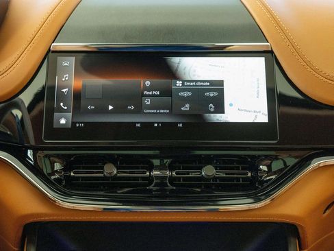 New 2026 Aston Martin DBX 707 image 27