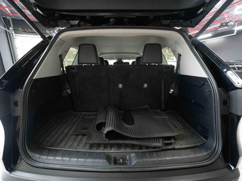 Used 2024 Toyota Grand Highlander XLE image 28