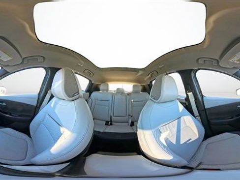 New 2026 Nissan Leaf Platinum+ image 14