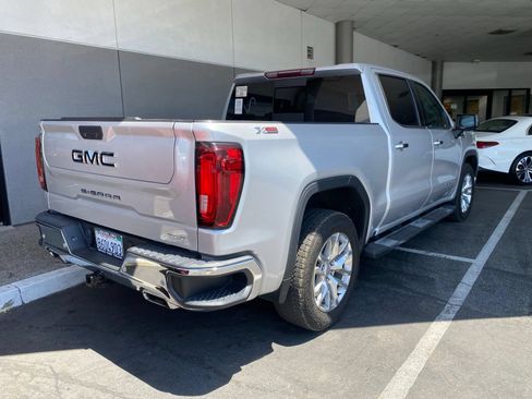 Used 2021 GMC Sierra 1500 SLT w/ SLT Premium Plus Package AWD/4WD image 3