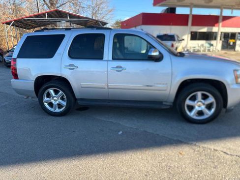 Used 2010 Chevrolet Tahoe LTZ image 4