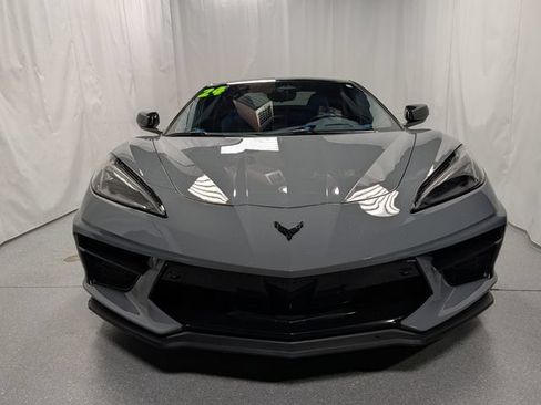 Used 2024 Chevrolet Corvette Stingray Premium Conv w/ Z51 Performance Package RWD image 7