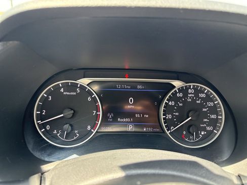 Used 2021 Nissan Sentra SV FWD image 16