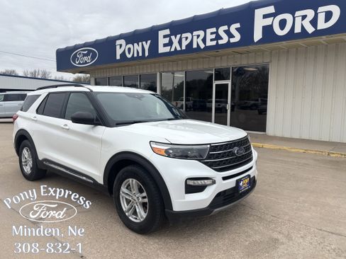 Used 2020 Ford Explorer XLT w/ Equipment Group 202A AWD/4WD image 1