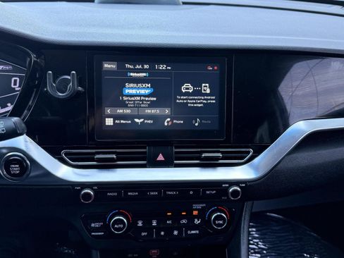 Used 2021 Kia Niro EX FWD image 23