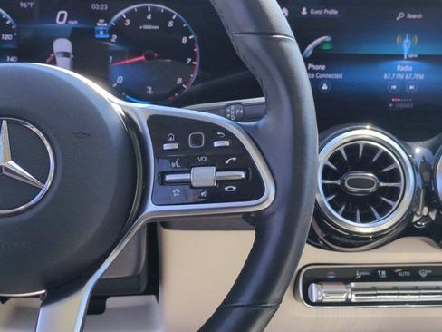 Used 2023 Mercedes-Benz GLB 250 image 19