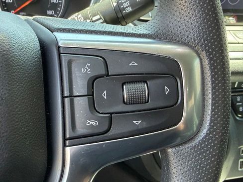 Used 2022 Chevrolet Blazer LT FWD image 16