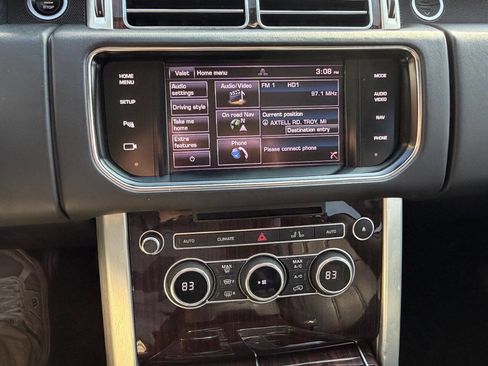 Used 2014 Land Rover Range Rover HSE image 39